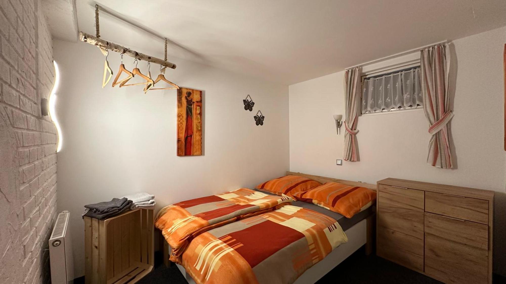 Aktiv-Ferienwohnung "Snow & Bike"- Zentral Zwischen Winterberg Und Willingen Exterior photo